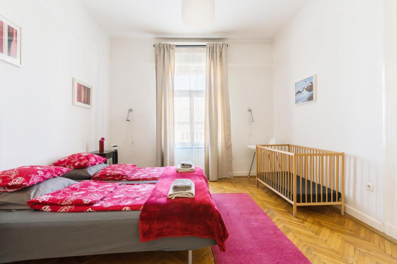 Friendly Apartment Oktogon Budapest Ngoại thất bức ảnh